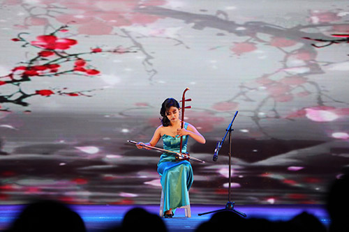 94二胡独奏:一支花2.jpg 94二胡独奏:一支花2.jpg