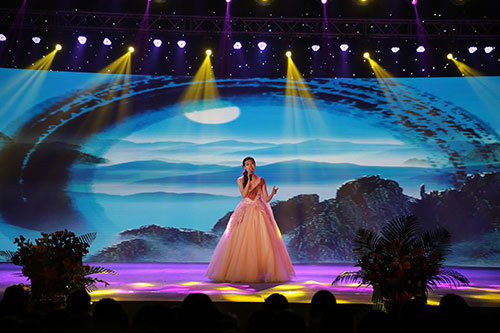 8女声独唱:沂蒙山我的娘亲亲2.jpg 8女声独唱:沂蒙山我的娘亲亲2.jpg